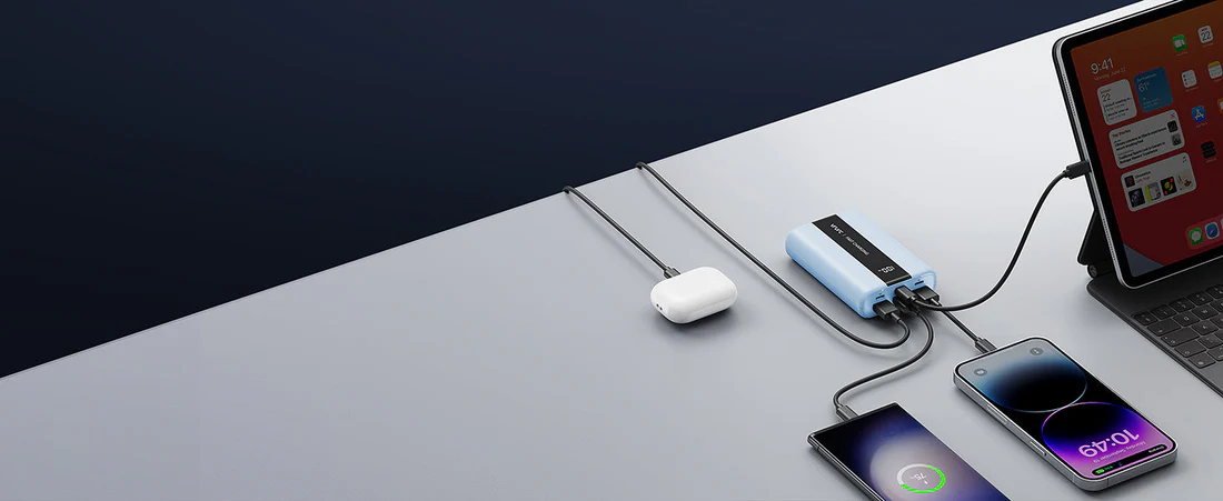 multiple devices power bank charging